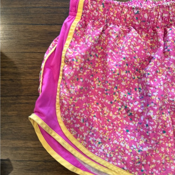 Nike Dri-FIT Running Shorts Bundle Women’s Athletic Activewear Size Medium EUC - Picture 7 of 16